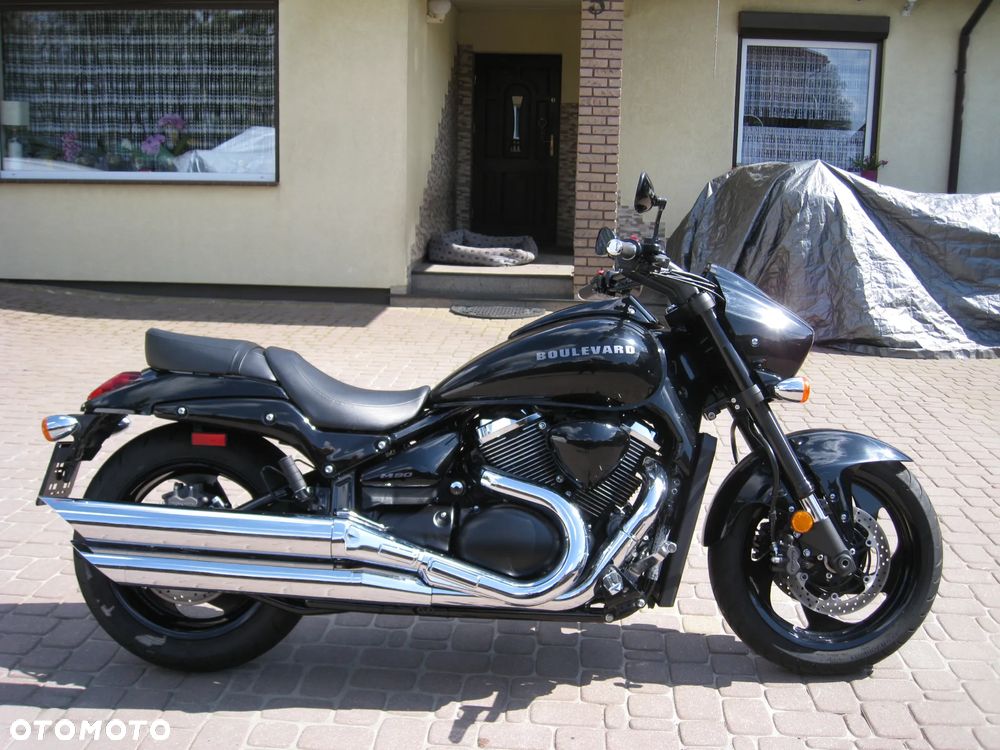 Suzuki Boulevard - 17