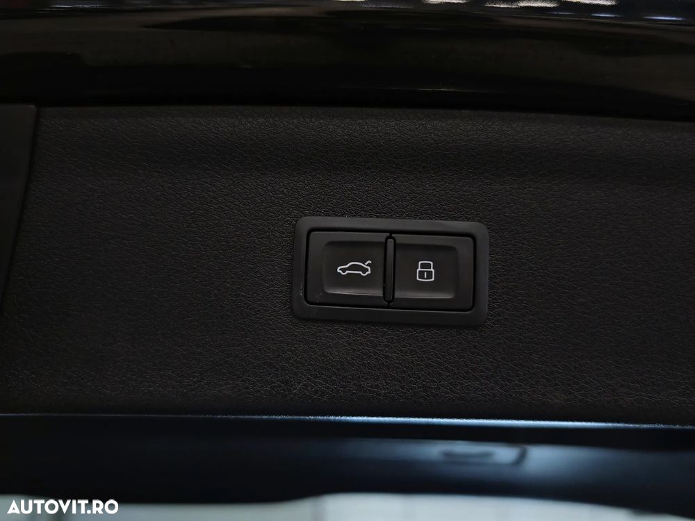 Audi Q3 2.0 TDI Quattro S tronic - 33