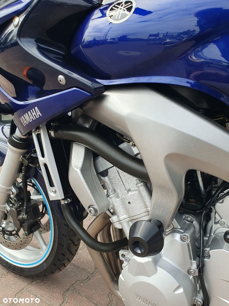 Yamaha FZ6 - 16