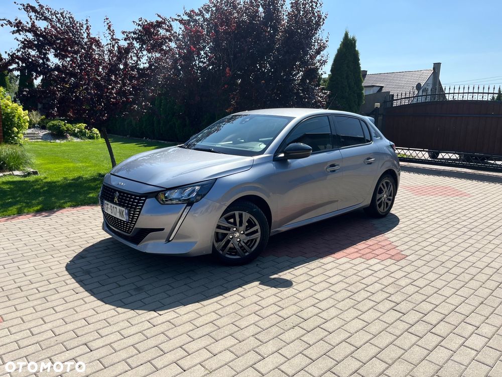 Peugeot 208 - 16