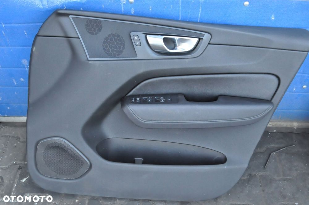 VOLVO XC60 II KOMPLET FOTELI  FOTELE SIEDZENIA SKÓRA KANAPA BOCZKI - 9