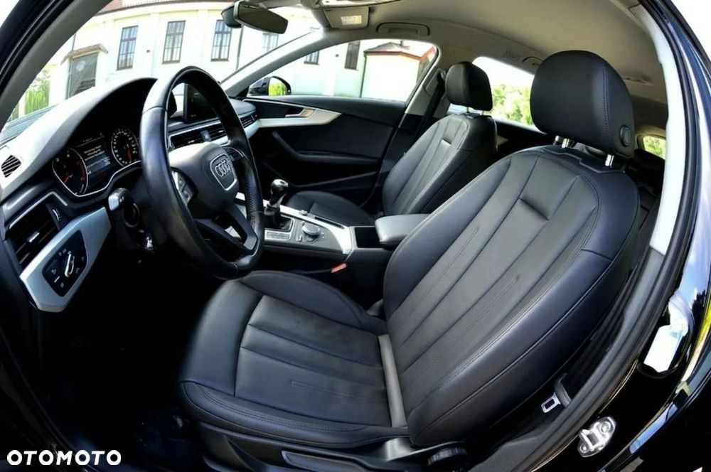 Audi A4 Avant 2.0 TDI Design - 16