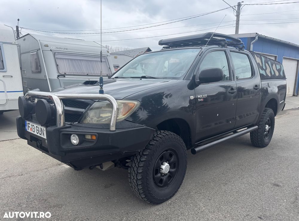 Toyota Hilux 4x4 Double Cab - 9