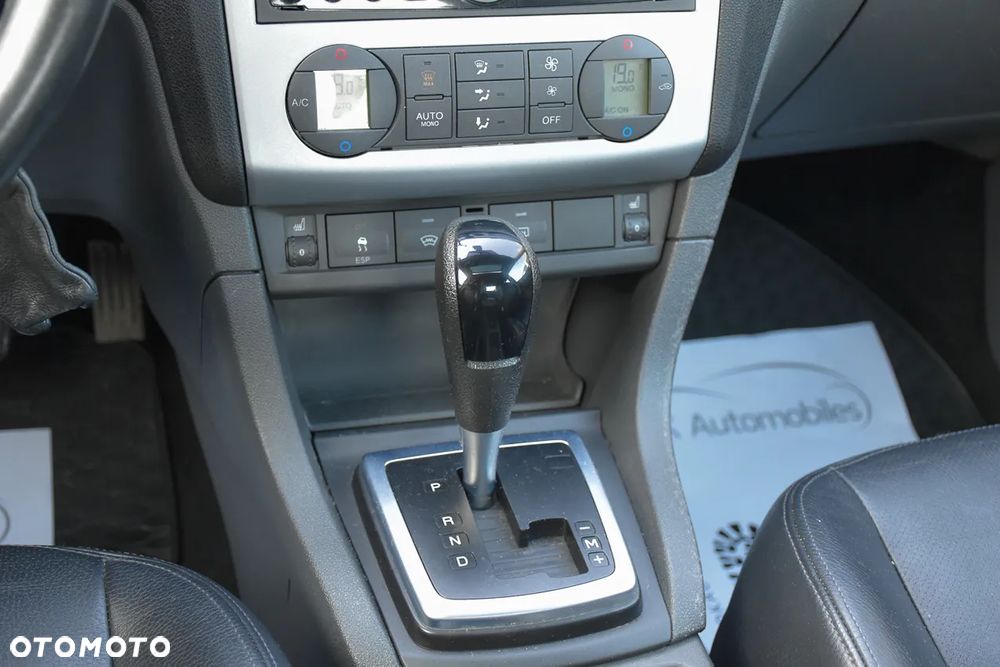 Ford Focus 1.6 16V Titanium - 32