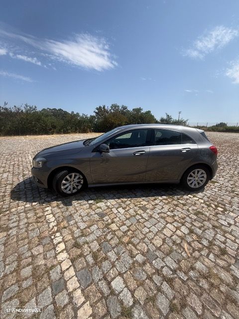 Mercedes-Benz A 180 Dynamic Edition - 2