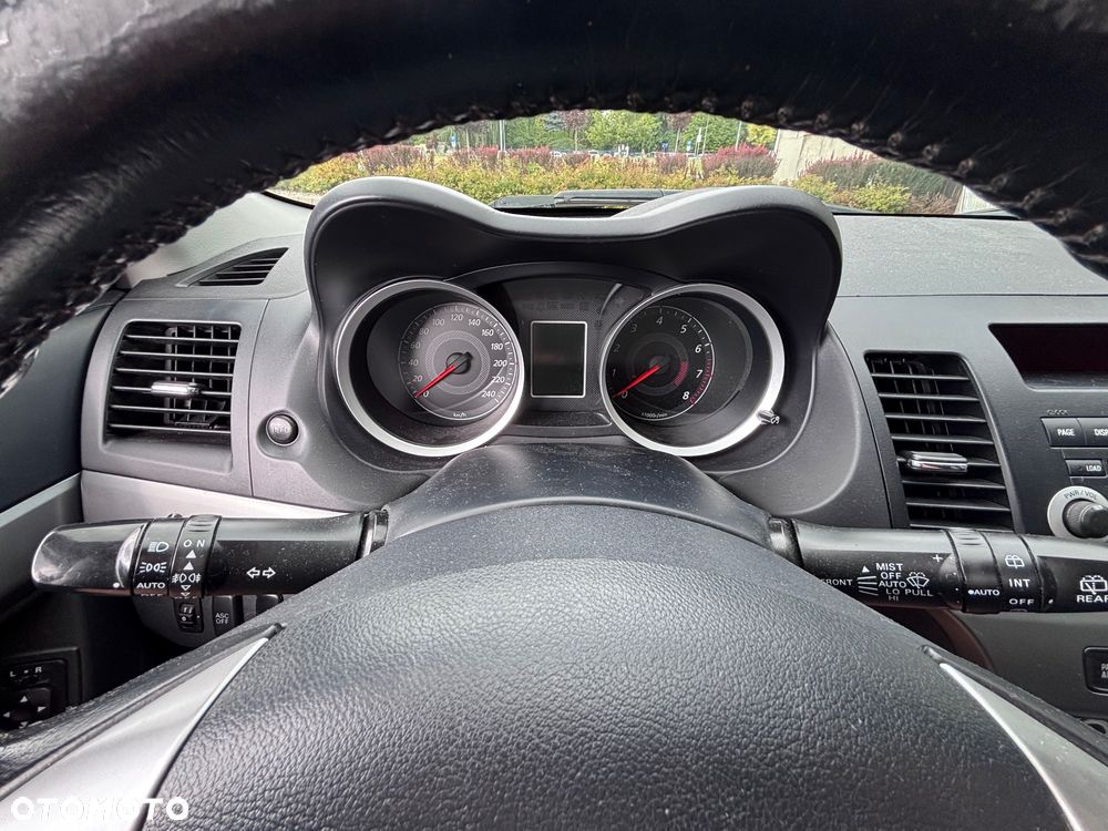 Mitsubishi Lancer 1.5 Invite - 6