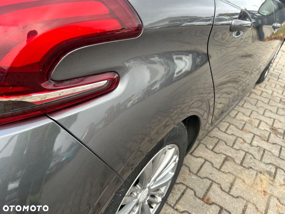 Peugeot 208 - 20