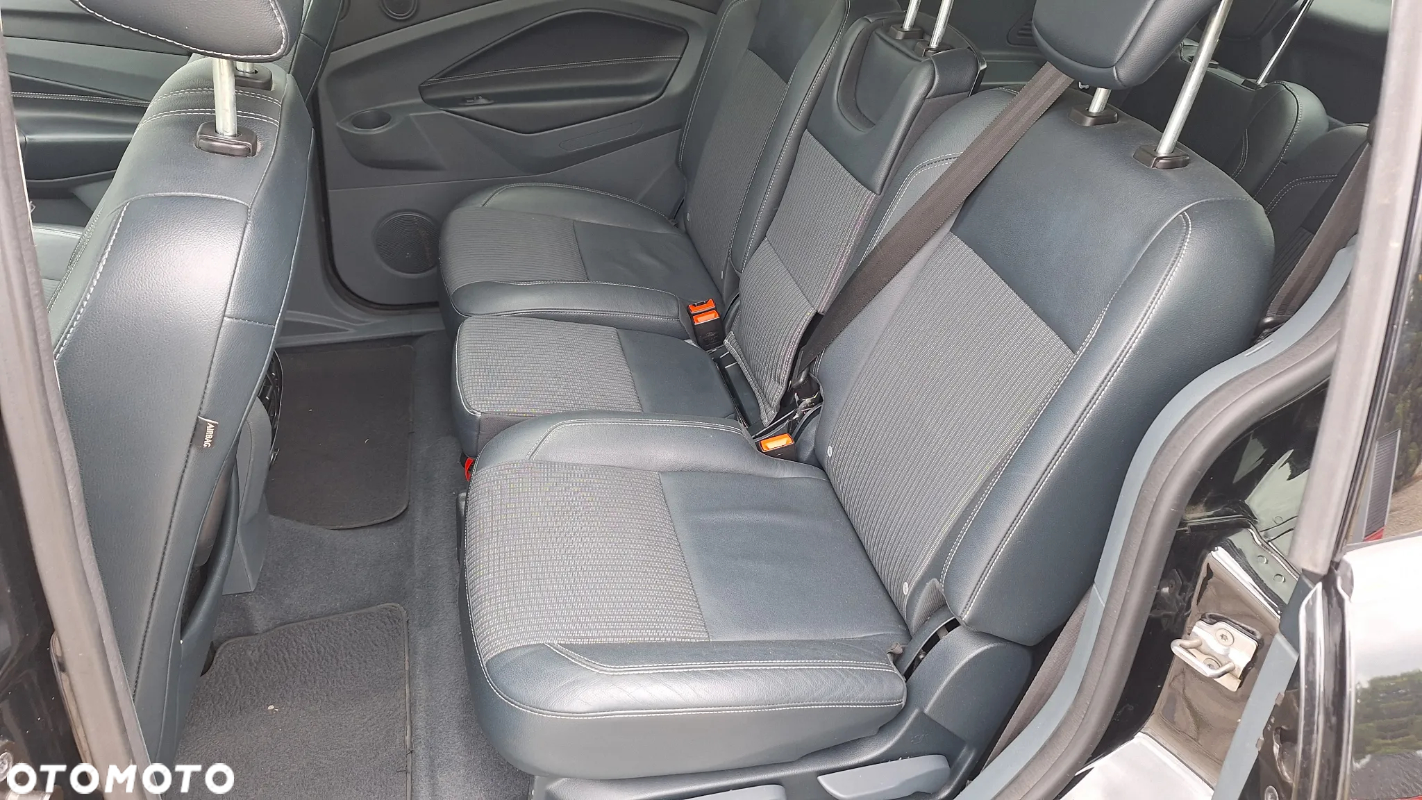 Ford Grand C-MAX 2.0 TDCi Titanium - 10