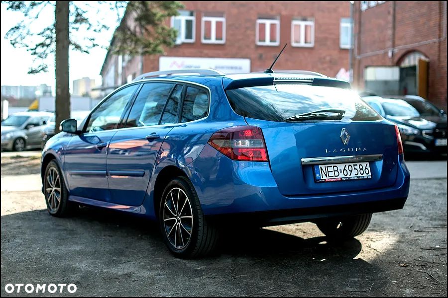 Renault Laguna dCi 110 FAP Sportway - 8