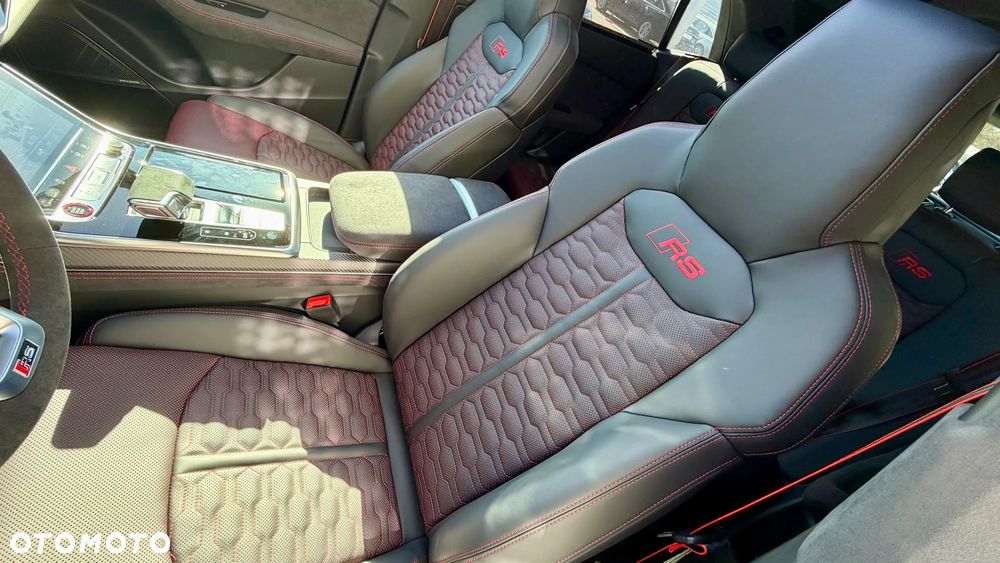 Audi RS Q8 - 12