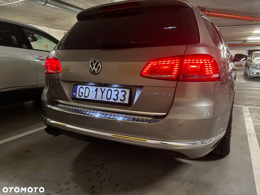 Volkswagen Passat 2.0 TDI Perfectline R-Style DSG - 2
