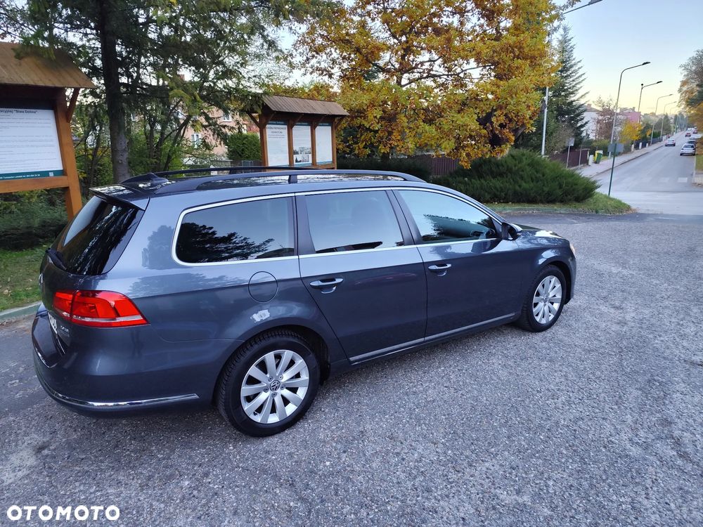 Volkswagen Passat 2.0 TDI Comfortline - 29