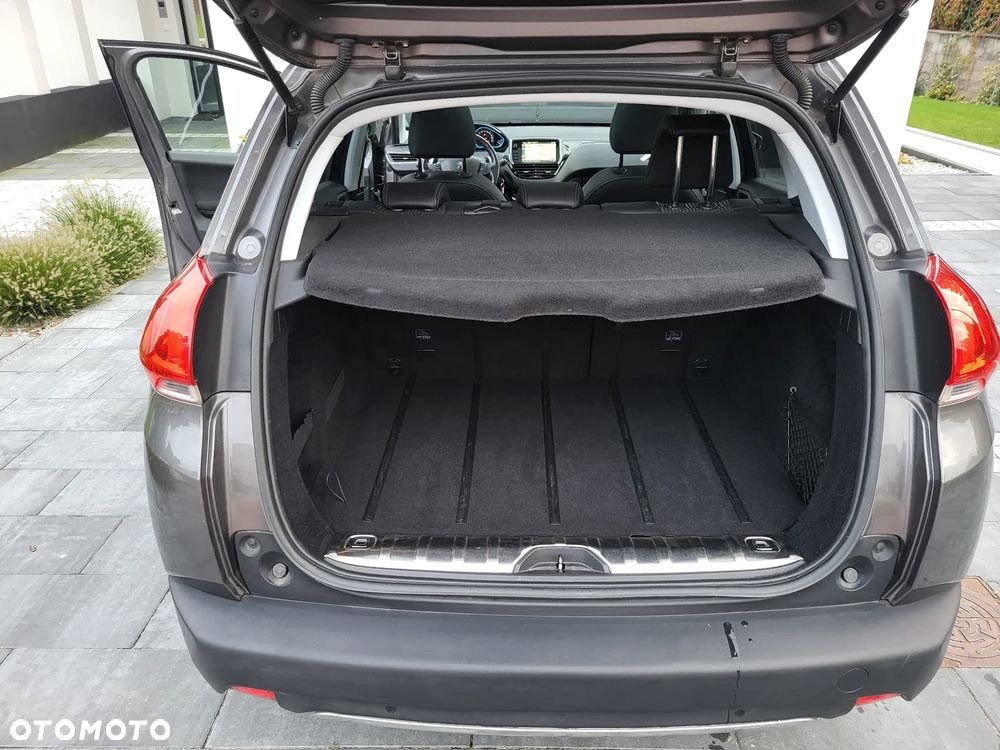 Peugeot 2008 - 18
