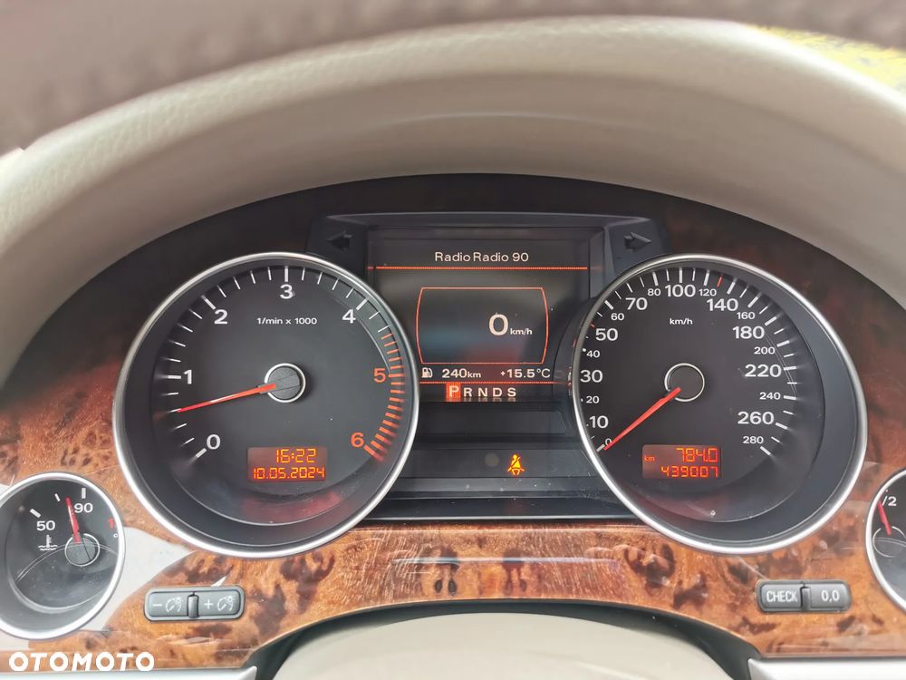 Audi A8 4.2 TDI Quattro - 11