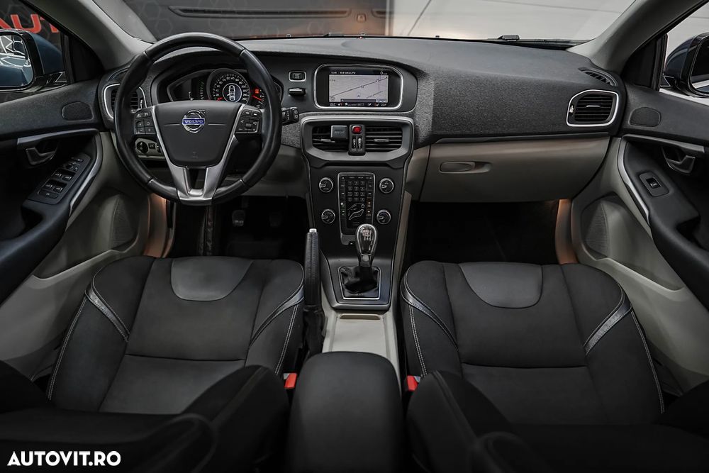 Volvo V40 D2 ECO Basic - 3