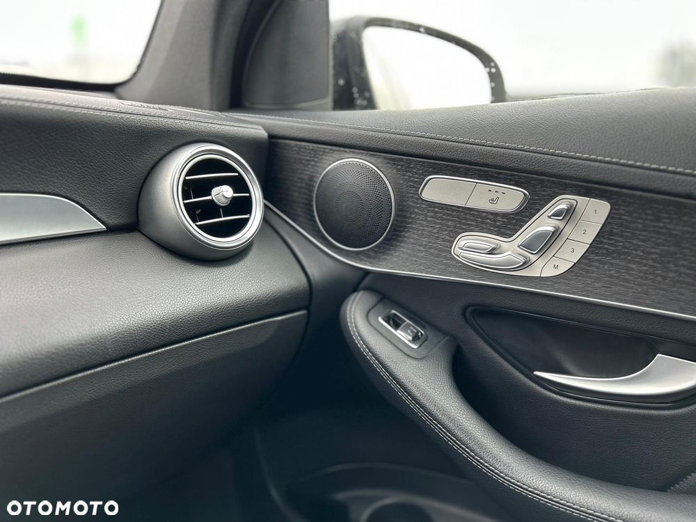 Mercedes-Benz GLC - 19