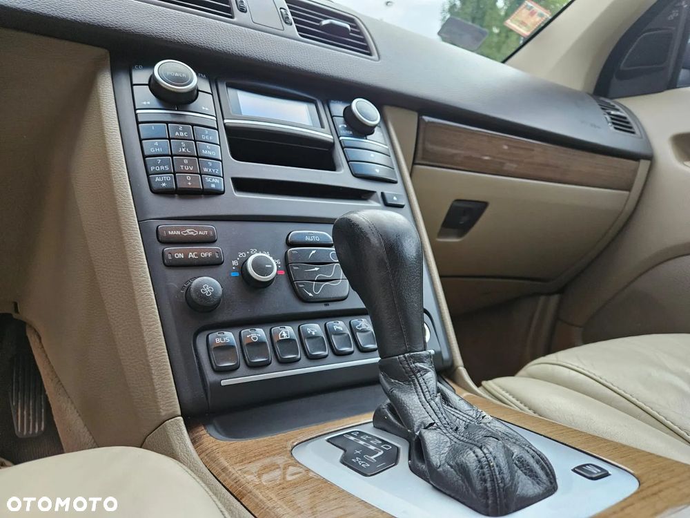 Volvo XC 90 D5 AWD Executive - 23