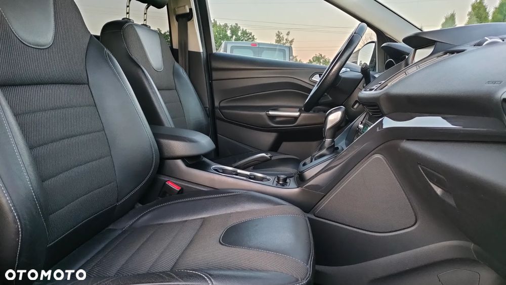 Ford Kuga 2.0 TDCi 4x4 Titanium - 13