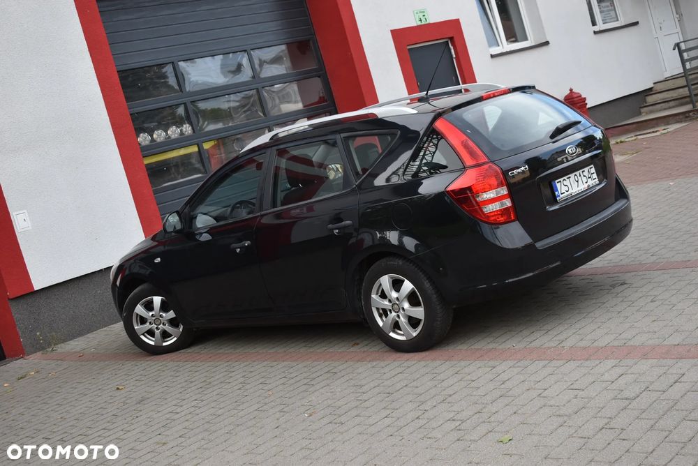 Kia Ceed - 3