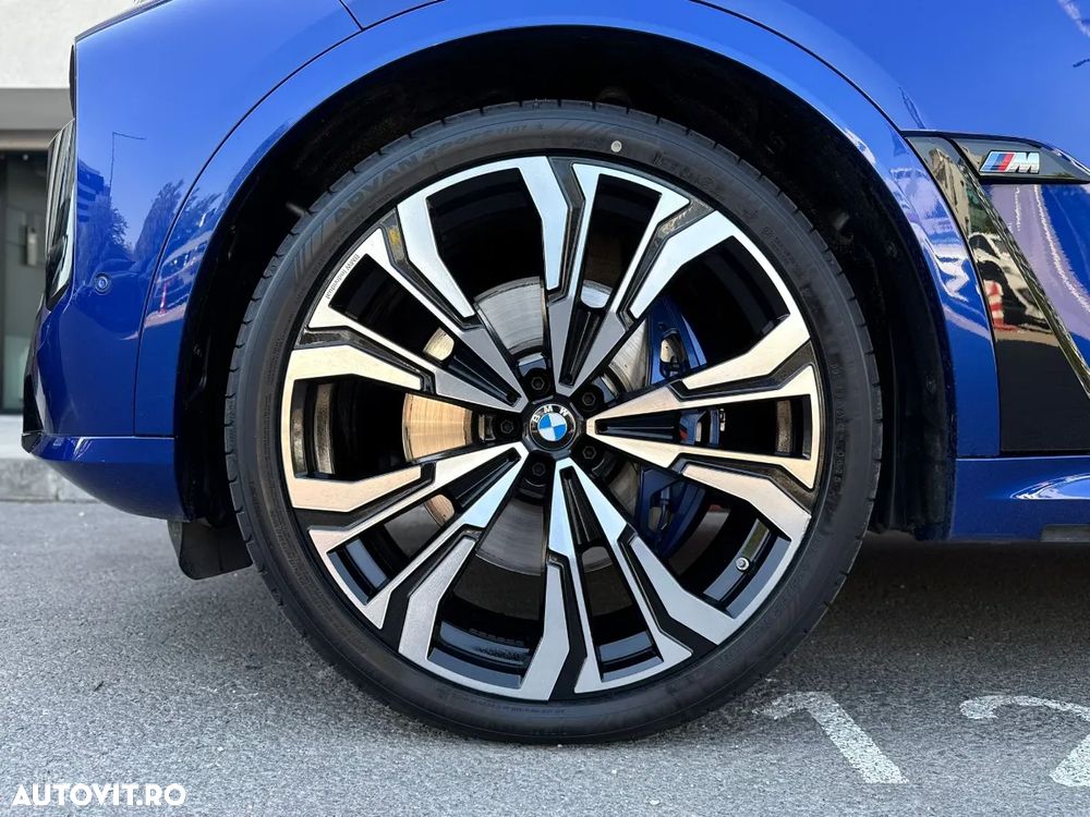 BMW X7 M60i xDrive - 15