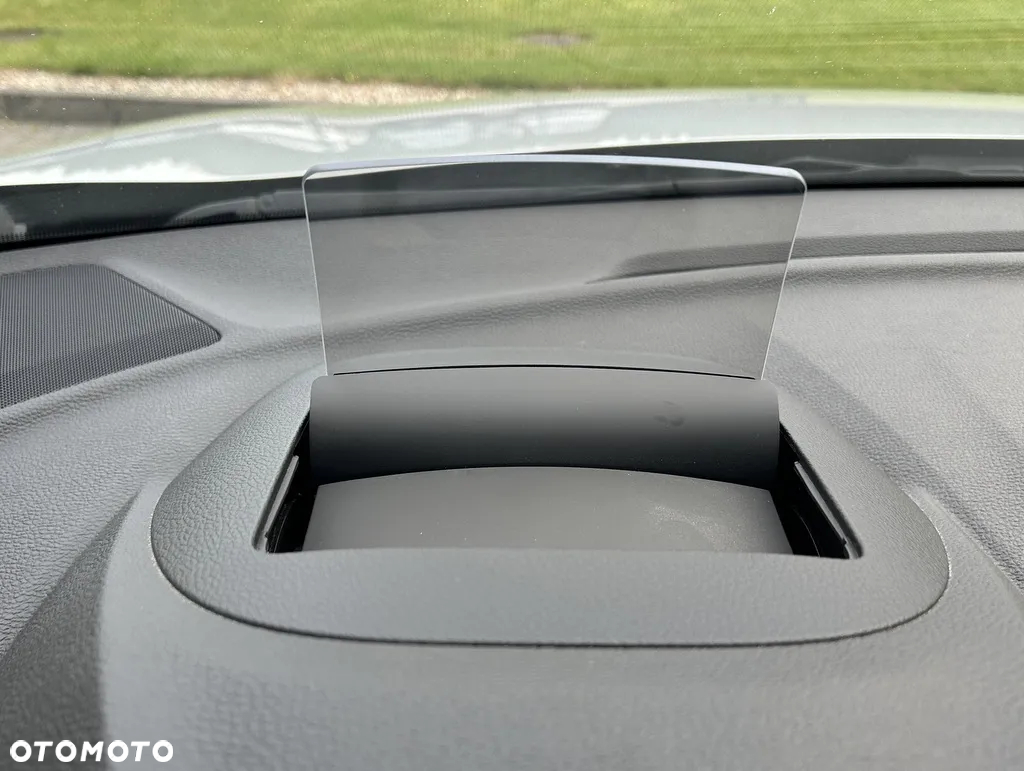 Mitsubishi Eclipse Cross - 10