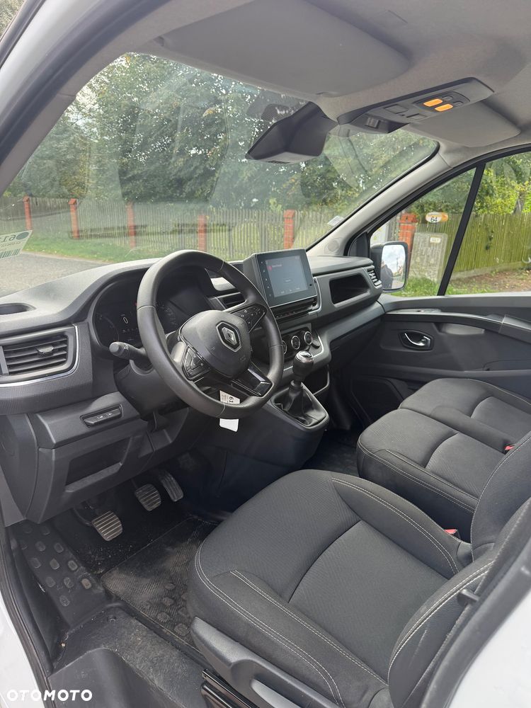 Renault Trafic - 10