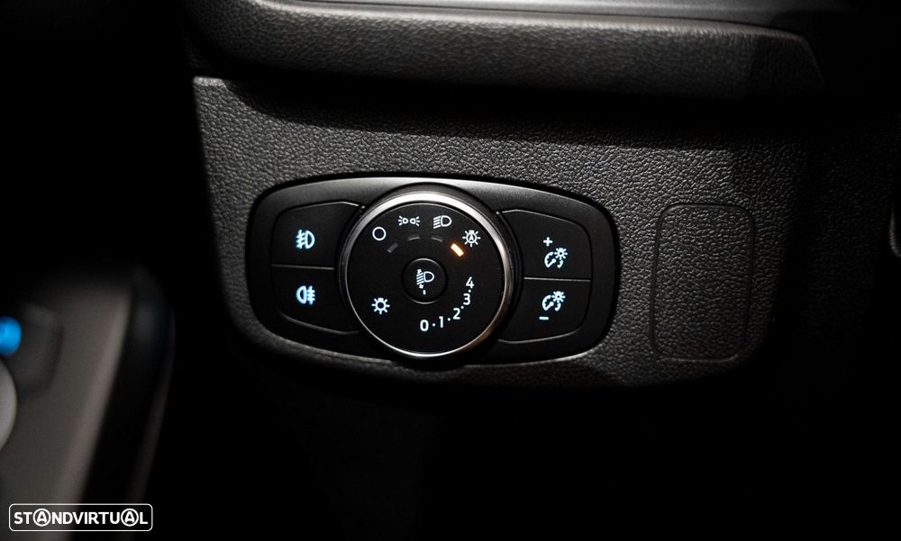 Ford Focus SW 1.0 EcoBoost MHEV ST-Line - 10