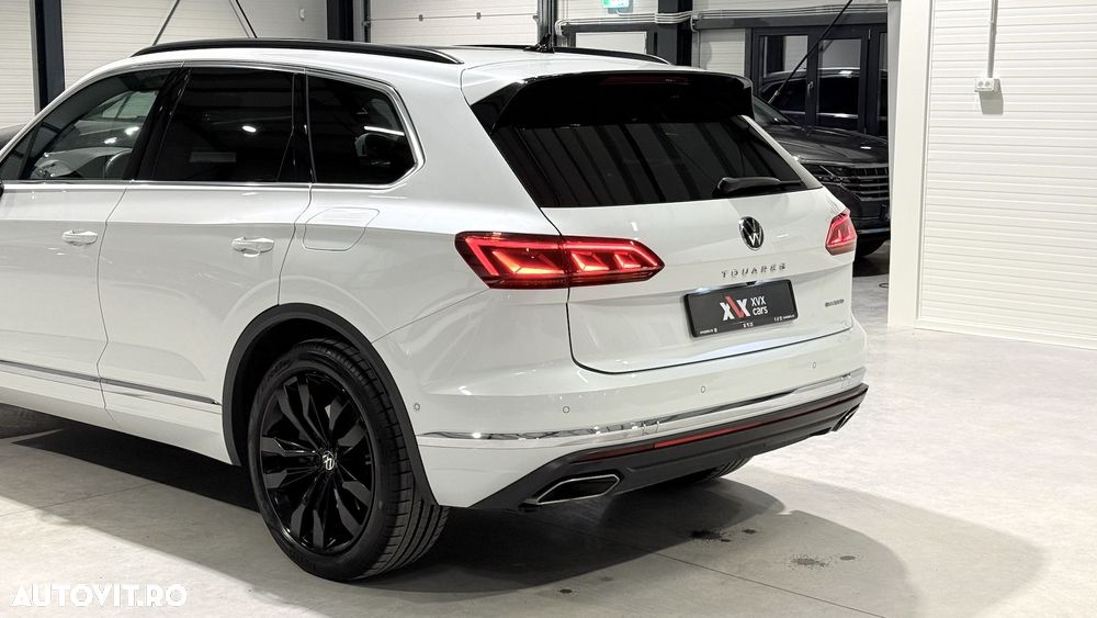 Volkswagen Touareg - 12