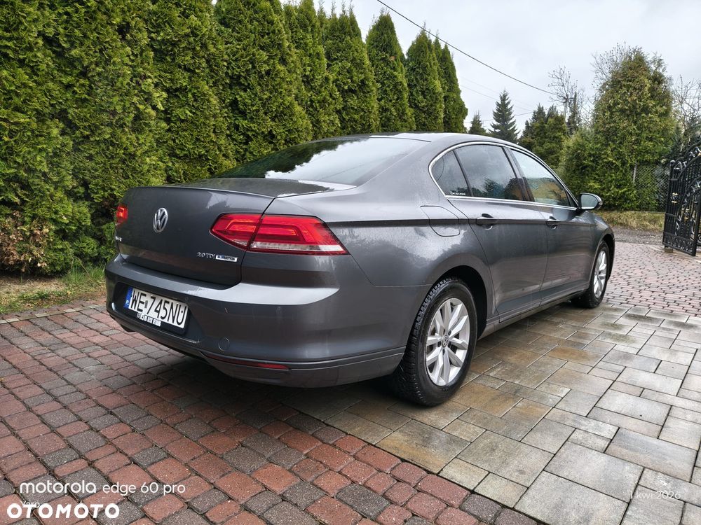 Volkswagen Passat - 5