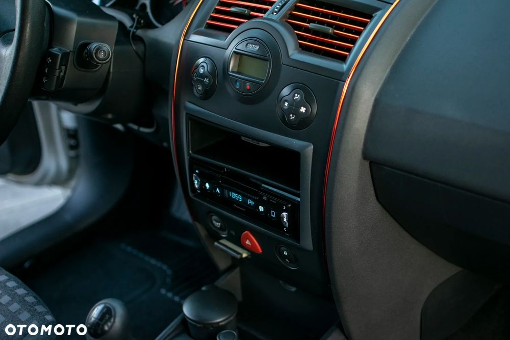 Renault Megane - 33