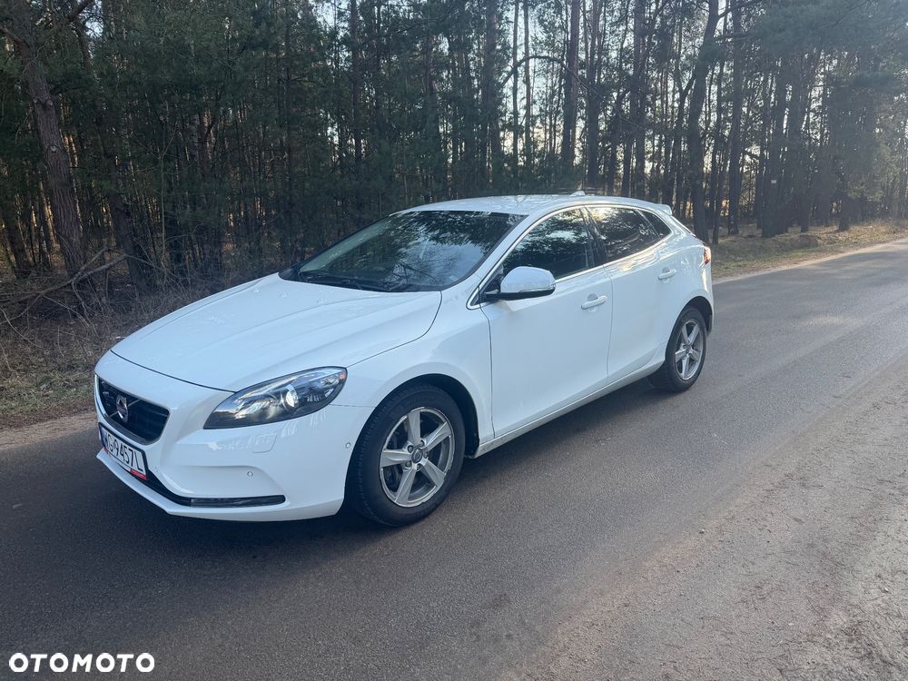 Volvo V40 D3 Momentum - 18