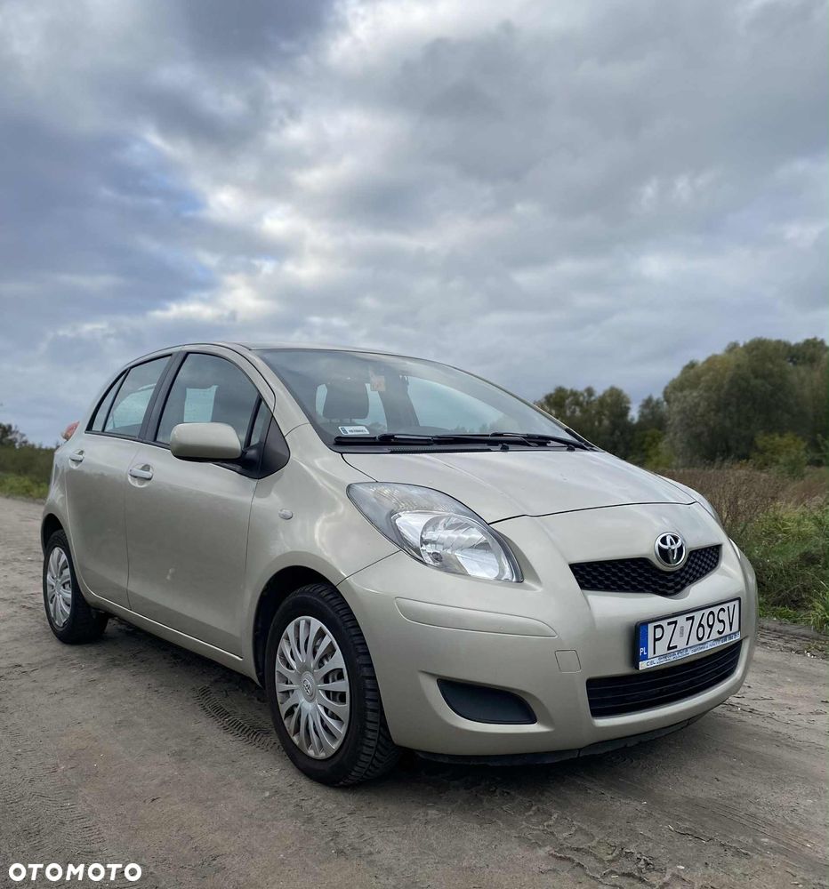 Toyota Yaris - 1