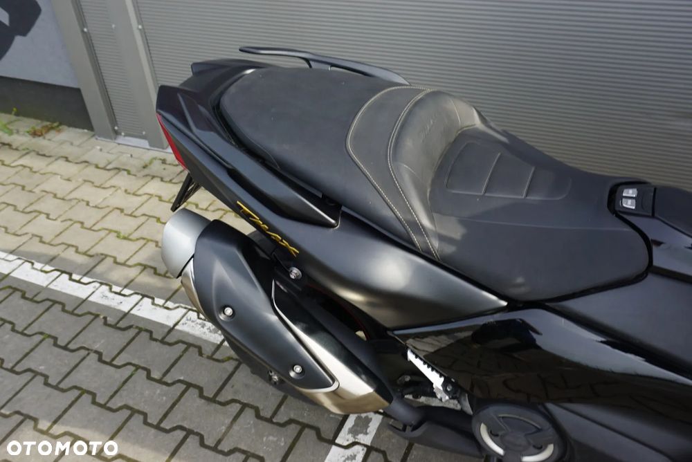 Yamaha Tmax - 11