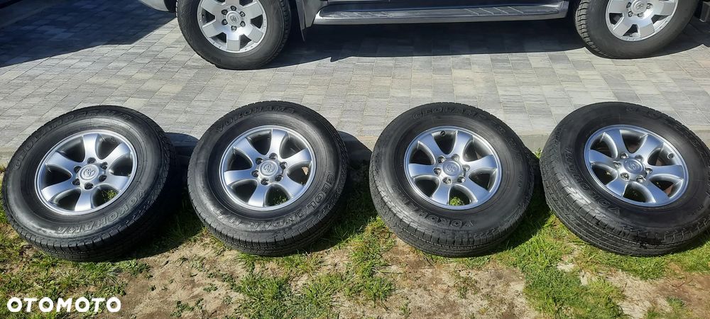 Toyota Land Cruiser - 23