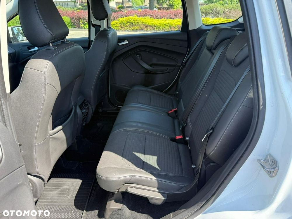 Ford Kuga - 19