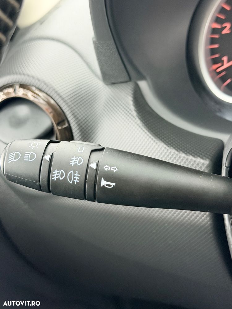 Dacia Duster 1.6 16V 4x4 Destination - 26