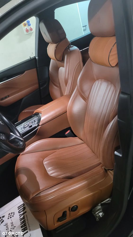 Maserati Levante S Granlusso - 17