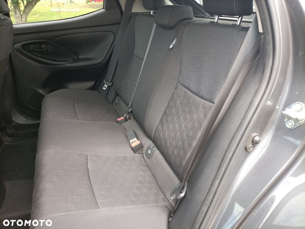 Toyota Yaris Hybrid 1.5 Style - 12
