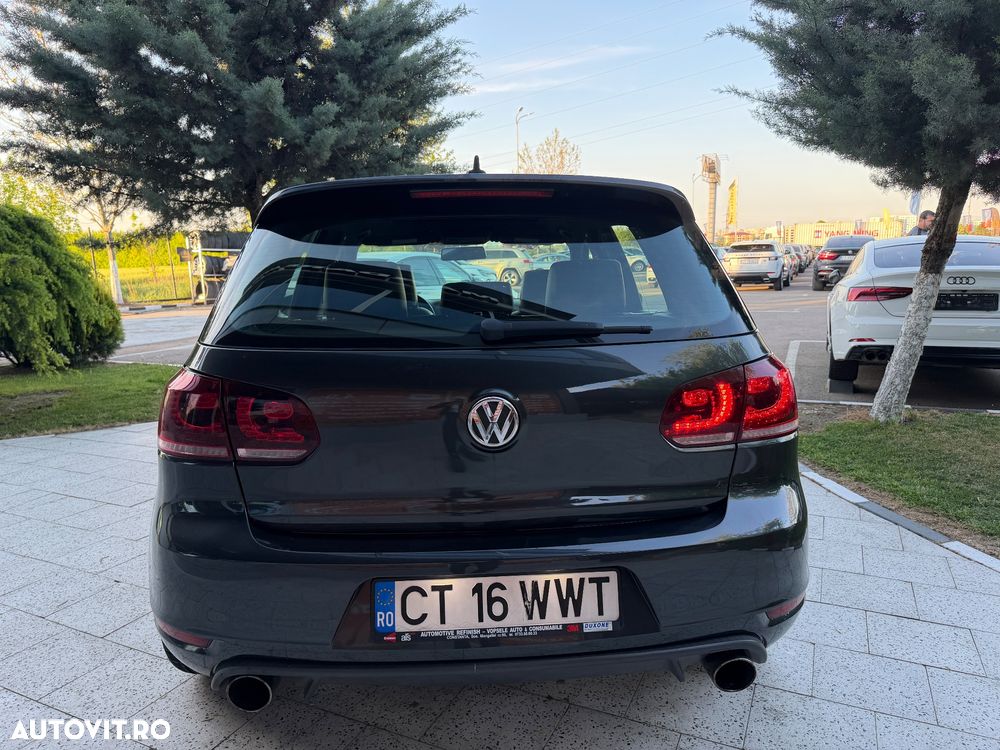 Volkswagen Golf 2.0 GTI DSG - 13