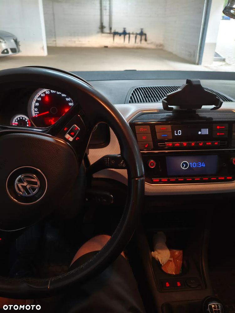 Volkswagen up! 1.0 high - 6