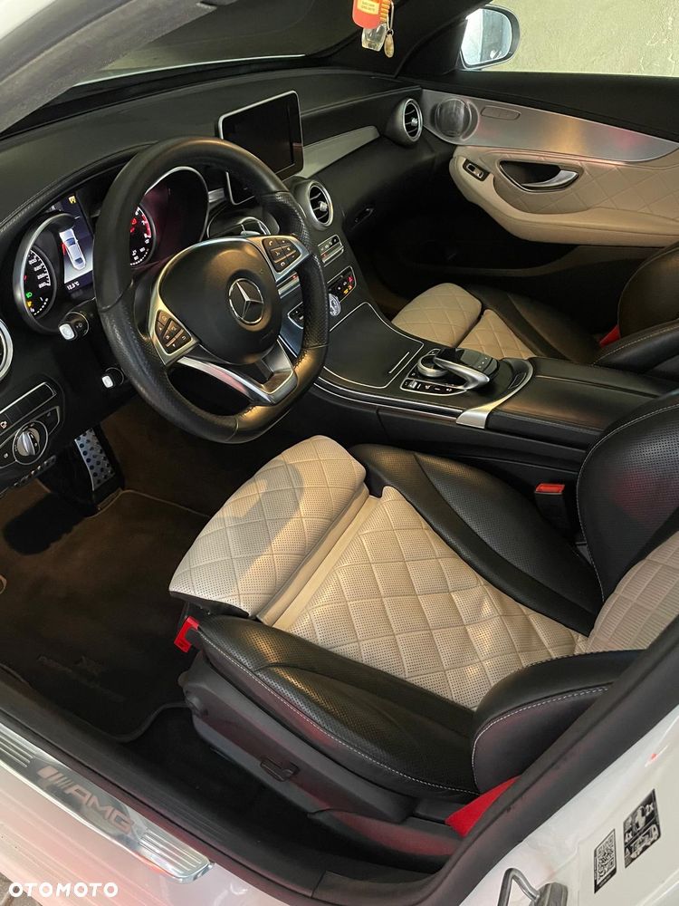 Mercedes-Benz Klasa C AMG 43 4-Matic - 12