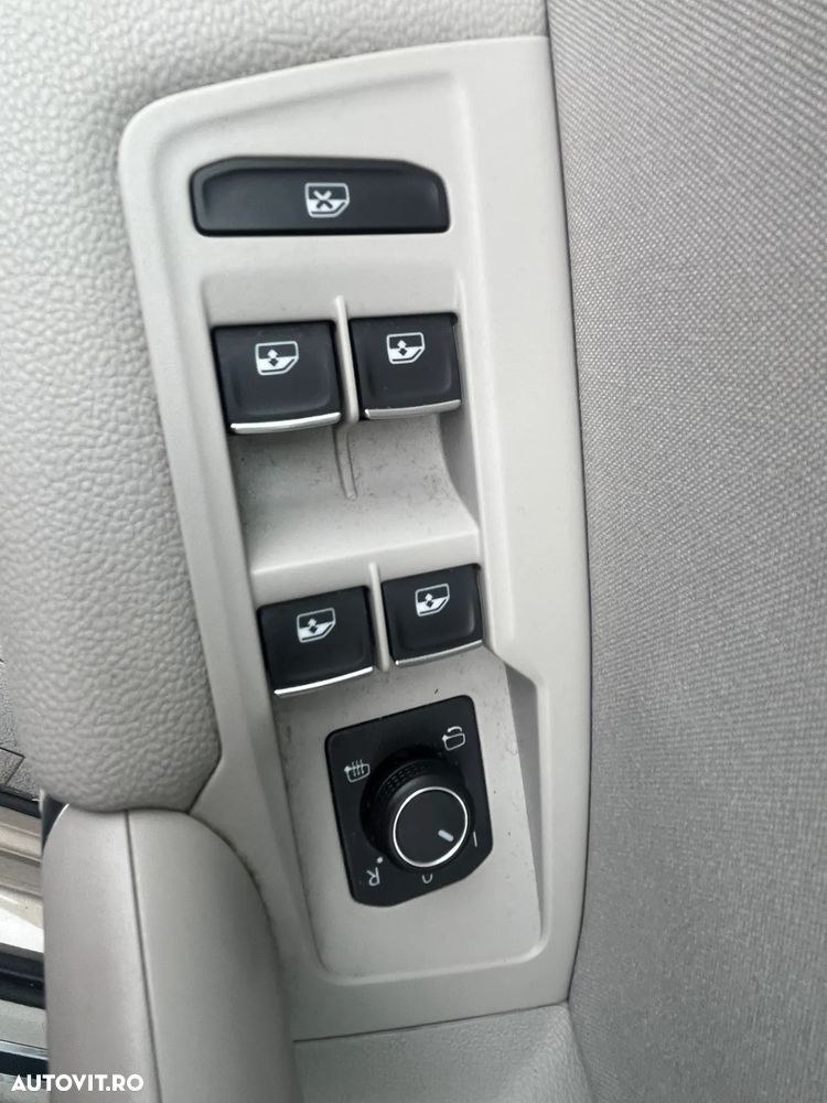 Volkswagen Tiguan 2.0 TDI DSG 4Mot Highline - 10