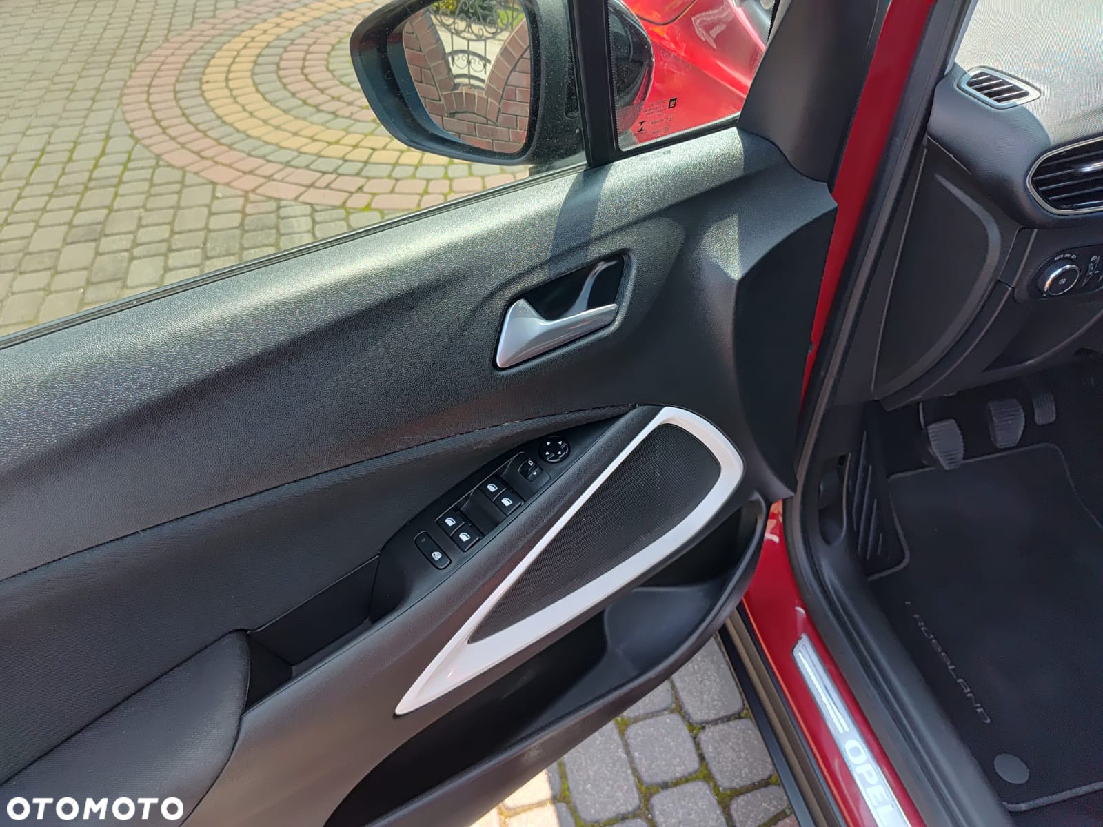 Opel Crossland X - 12
