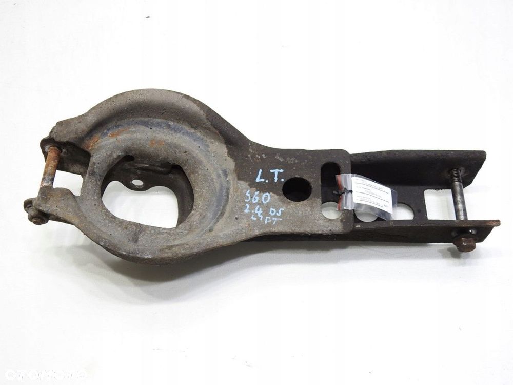 WAHACZ LEWY TYŁ VOLVO S60 - 4