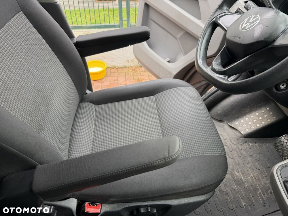 Volkswagen Transporter - 17