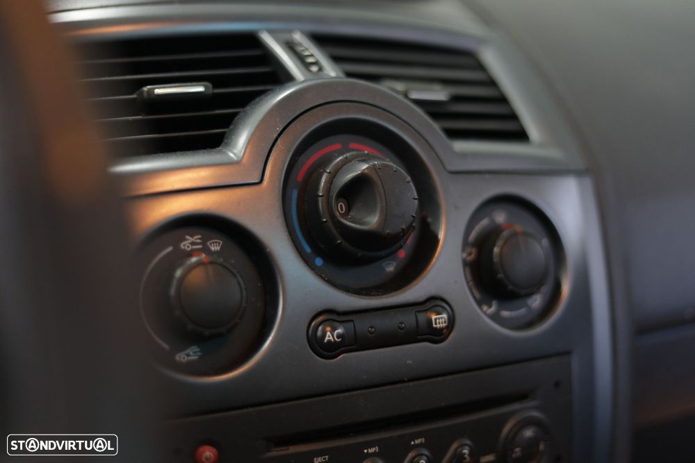 Renault Mégane CC 1.5 dCi Dynamique - 13