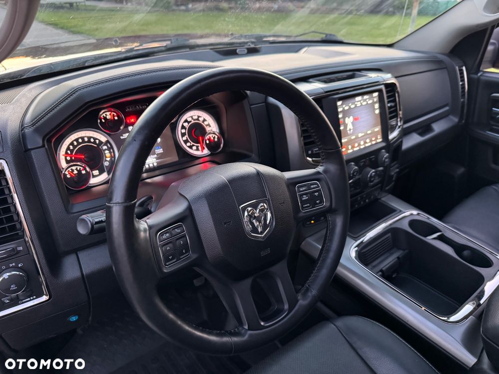 Dodge RAM 5.7 4x4 - 20