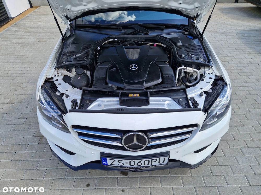 Mercedes-Benz Klasa C 400 4-Matic 9G-TRONIC - 15