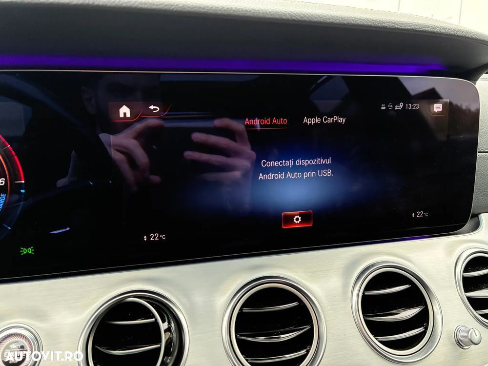 Mercedes-Benz E 300 de 4MATIC Aut. - 36