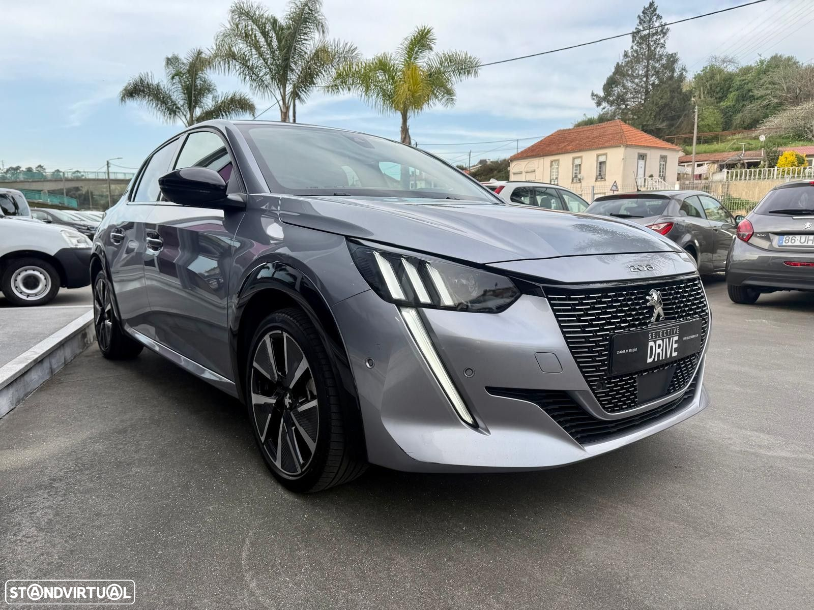 Peugeot e-208 50 kWh GT Pack - 3